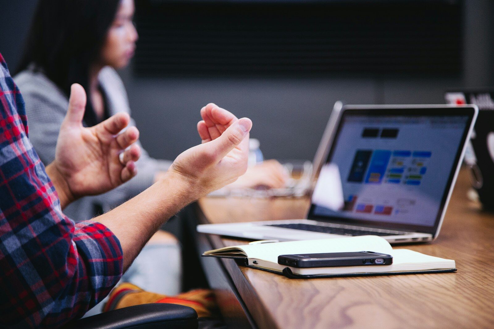 The Benefits of Bundling Business Policies